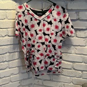 Women’s scrub top